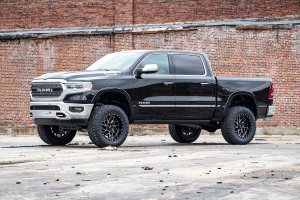Ram 1500 Suspension Lift Kit - Front + Rear - Rough Country - 5 Inch Lift, Air Ride - '19-'24